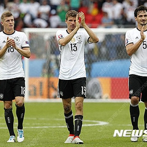 아디다스 16-17 독일 국가대표 홈 풀랭스 삭스(롱 삭스) 3호