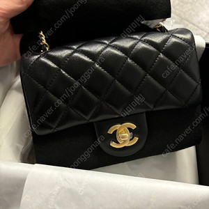 샤넬 골드볼 플립백(쁘띠삭)