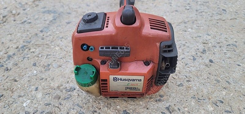 허스크바나 예초기 견착식 제초기 이미지