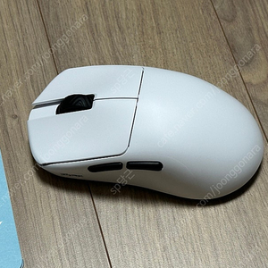 싸이록스 Scyrox V6 8K 화이트 마우스