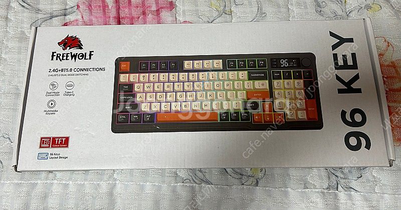 (새상품) FREEWOLF M96 무선 키보드 팝니다--1