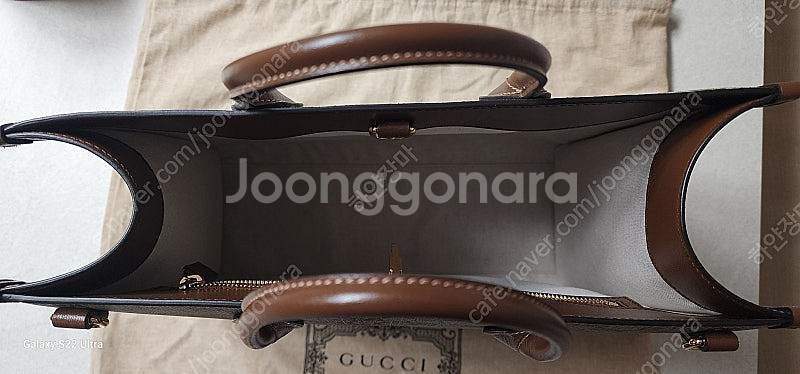 구찌 인터로킹 토트백 미디움(미사용)--4