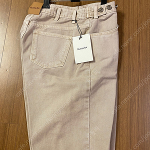 뮤제라 힙쇼츠 컷팅 베이지그레이 새상품