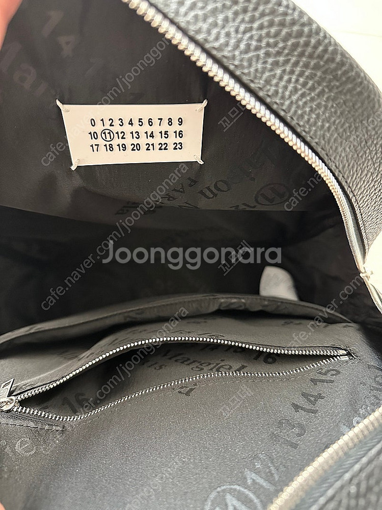 [새상품] 메종 마르지엘라 가죽 백팩--3