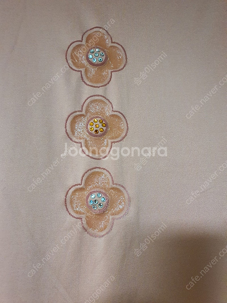 여성 스판 반폴라 반팔티 비즈 장식--1