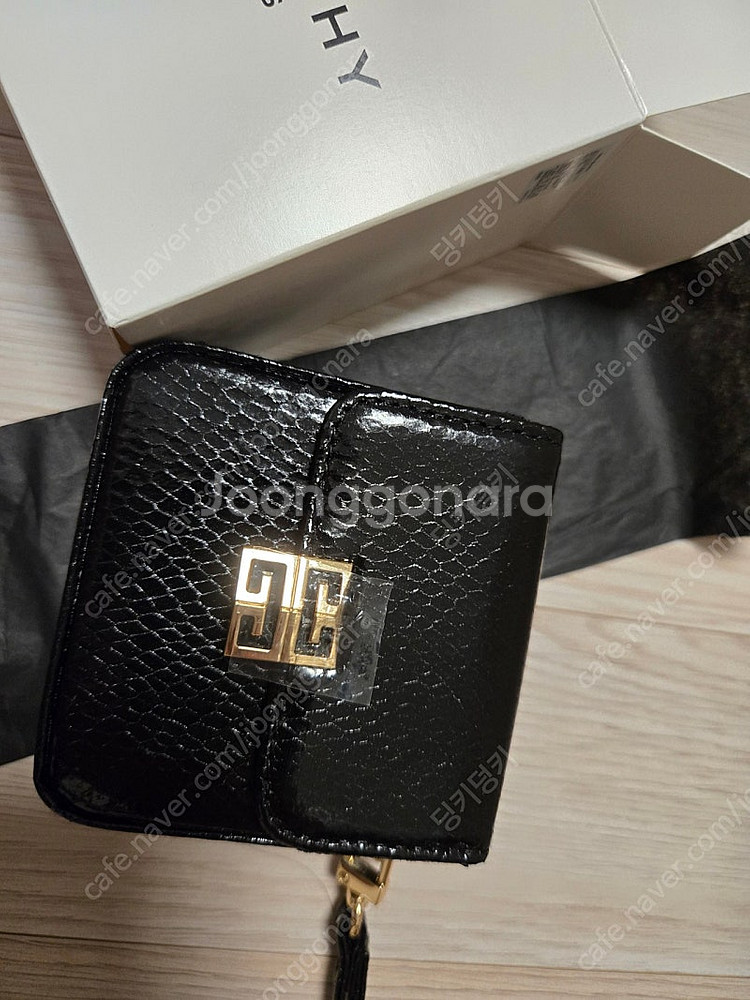 새것 지방시 미니 파우치 겸 키링--1