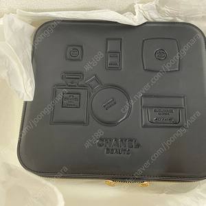 샤넬 코스메틱파우치(블랙)