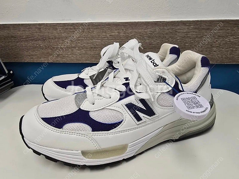 새제품 뉴발란스 M992EC 정품인증,991,993--0