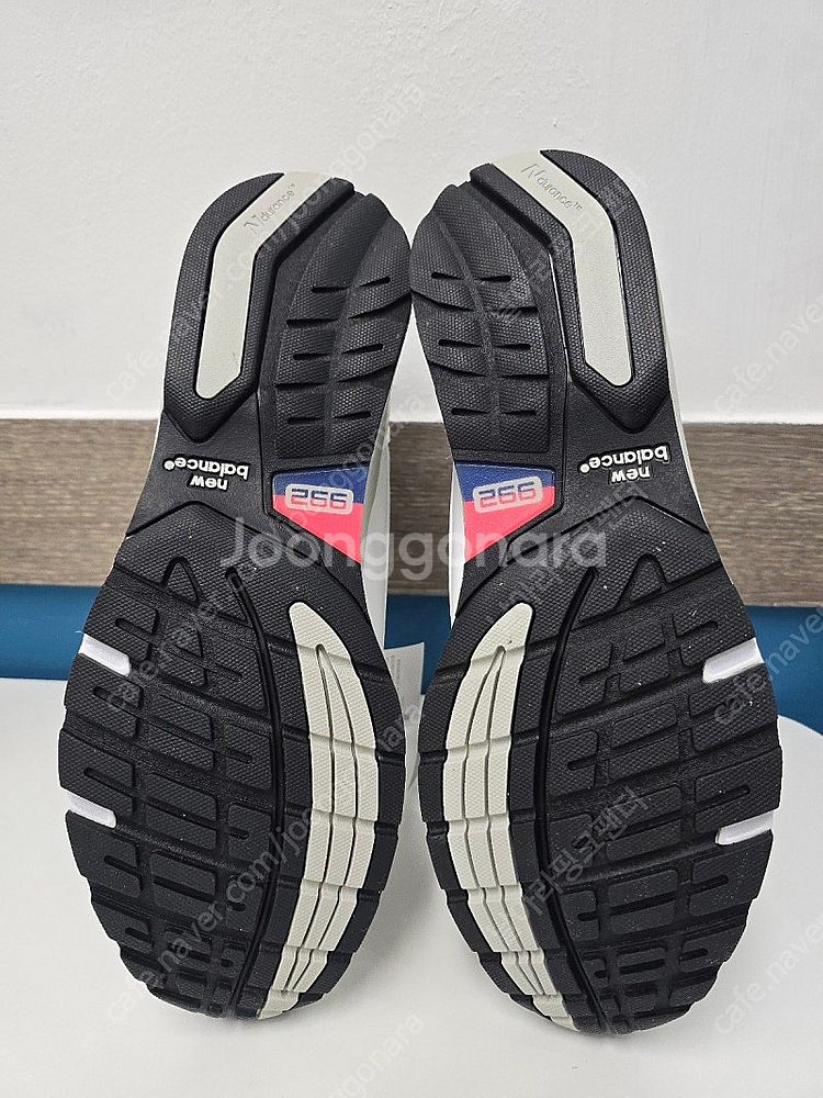 새제품 뉴발란스 M992EC 정품인증,991,993--5