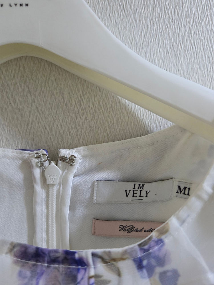 임블리 [VELYTED EDITION] 체크플라워 프릴롱원피스 이미지