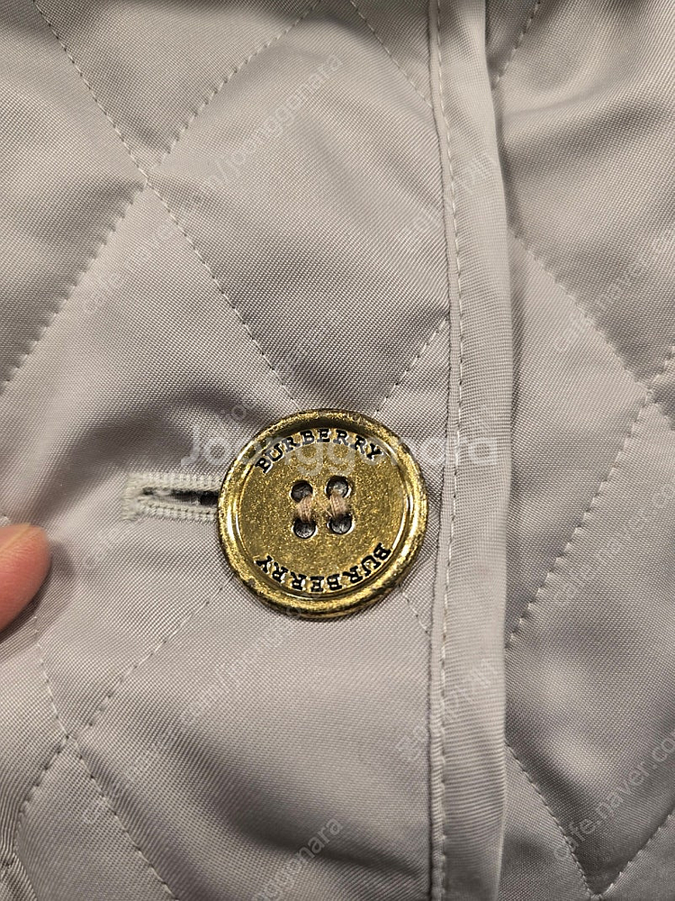 버버리 퀼팅 얇은 패딩 자켓 여성용 XS (44)--8