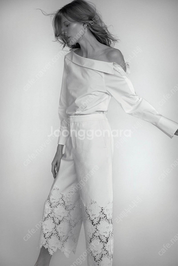 클럽모나코 오프숄더 셔츠 스트라이프--1