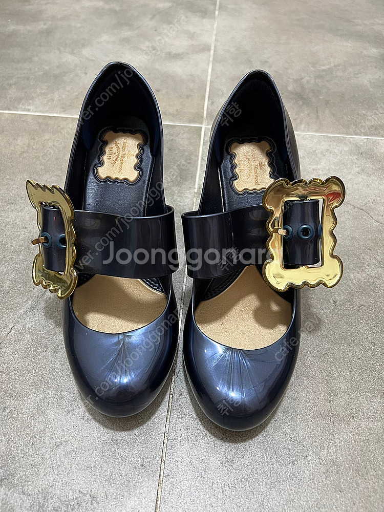 비비안웨스트우드 멜리사 슈즈 36사이즈 판매합니다.--1