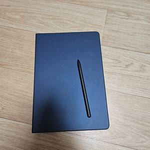 갤럭시탭s8 wifi 128gb 팝니다(액정기스, 펜고장)