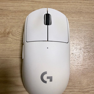로지텍 G PRO X SUPERLIGHT 무선 게이밍 마우스 팝니다.