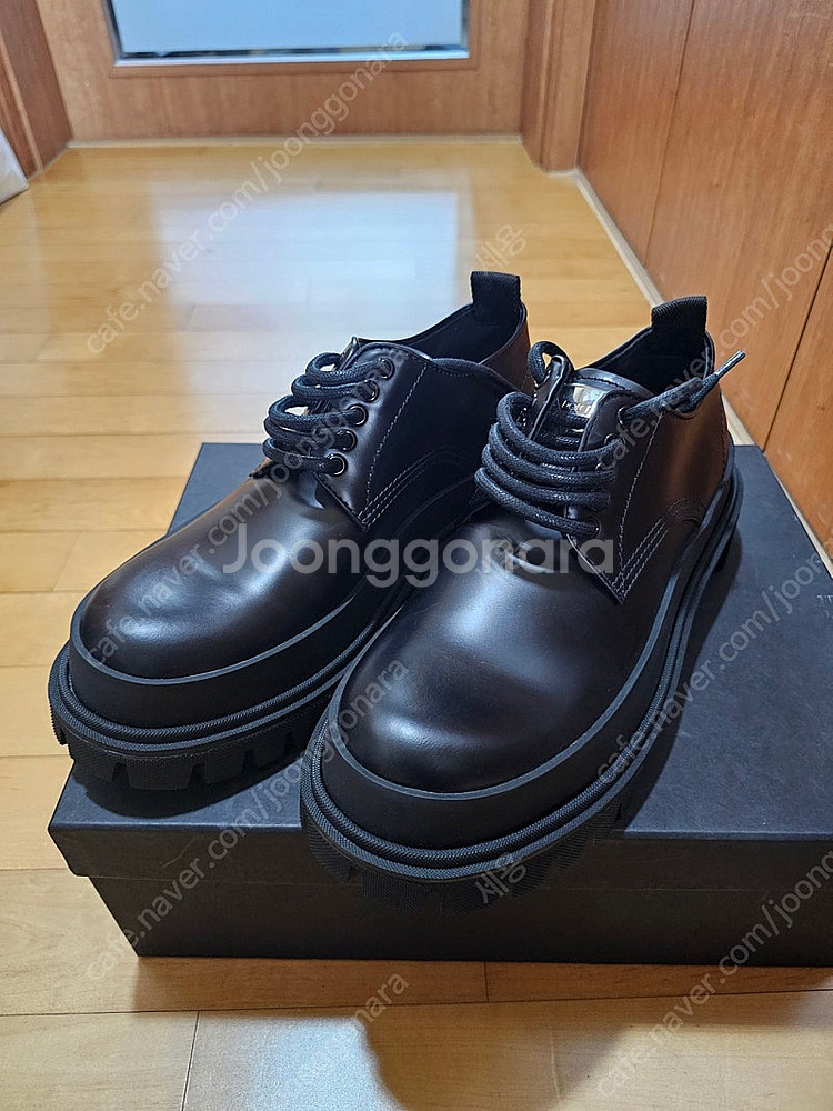 돌체앤가바나 레이스업 더비 42사이즈 새상품--0