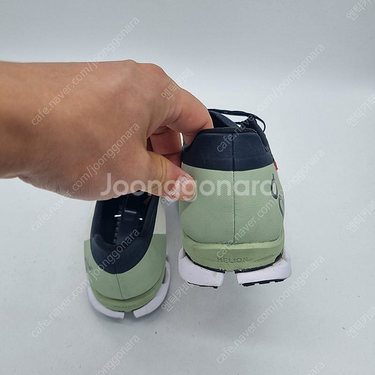 온 러닝 클라우드 붐 화이트/블랙/그린 남성 280mm--6