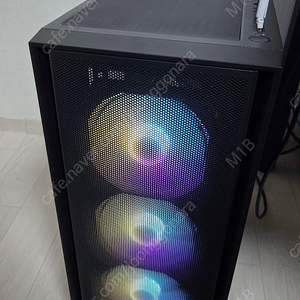 프리플로우 라이젠 5600 RTX 5060 컴퓨터 새제품