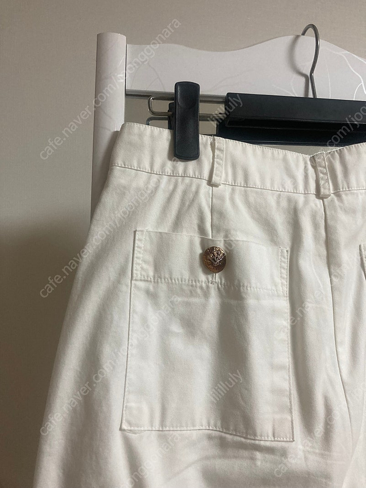 모네 마켓 골드 버튼 팬츠 골드버튼 팬츠 파르벵 더바넷 샵보울 르베인 이미지