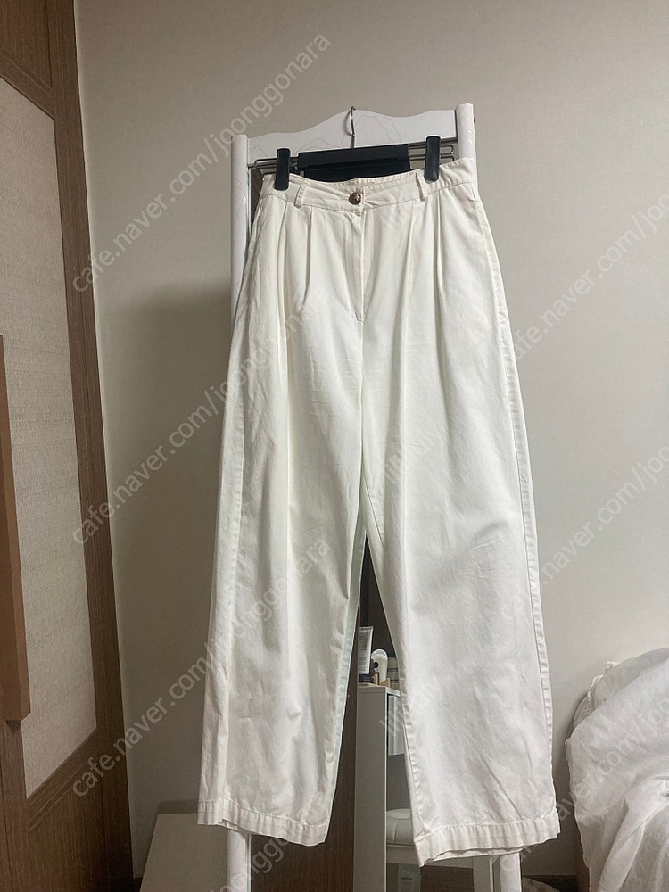 모네 마켓 골드 버튼 팬츠 골드버튼 팬츠 파르벵 더바넷 샵보울 르베인 이미지