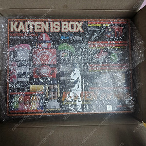 블루아카이브 카이텐 mk0+ 페로로지아 저금통 미개봉