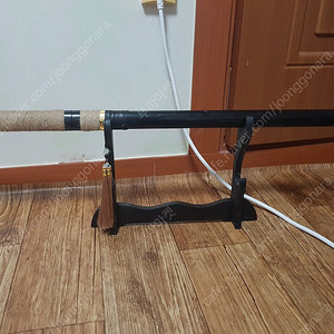 멋있는 목검 검정 인테리어