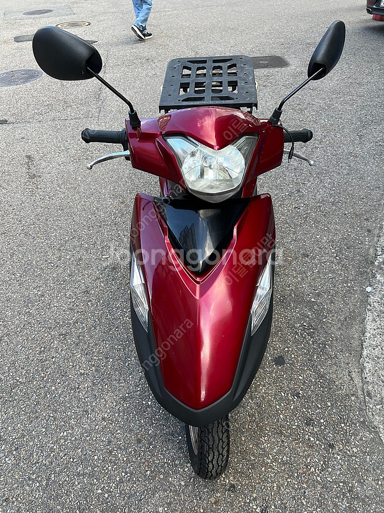 대림 VF 100P 22년식 센터 점검된 엔진 좋고 상태좋은 오토바이 스쿠터--0