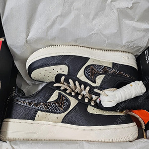 나이키 운동화 W AIR FORCE 1 LOW SP 220 새상품