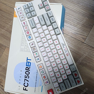 레오폴드 FC750RBT