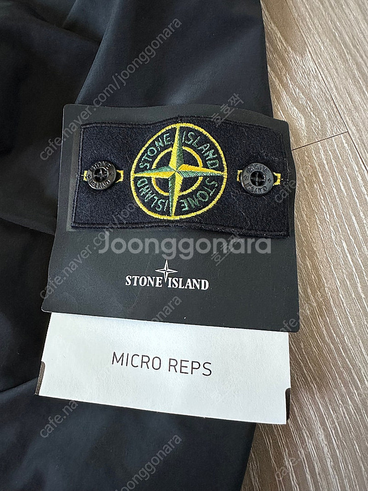 스톤아일랜드(STONE ISLAND) 마이크로랩스 트렌치 코트 새제품 판매합니다--2
