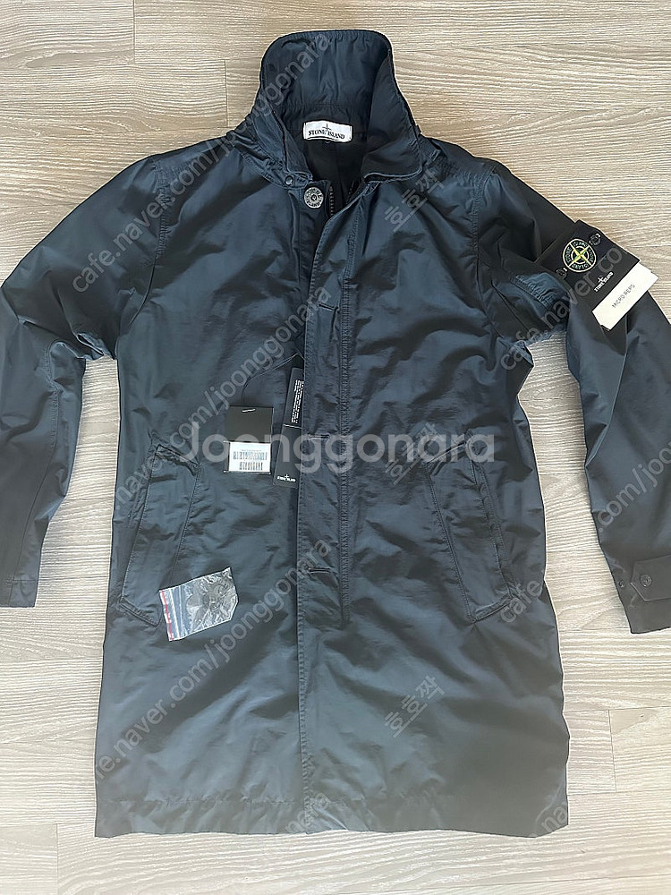 스톤아일랜드(STONE ISLAND) 마이크로랩스 트렌치 코트 새제품 판매합니다--6