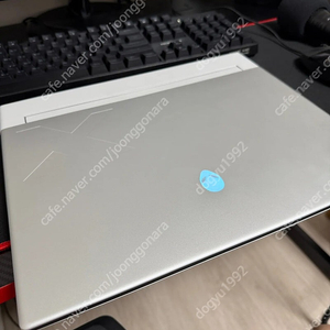 델 에일리언웨어 X14 R2 Lunar Silver 코어i7 • 팝니다. 가격 많이 내림 네고 가능
