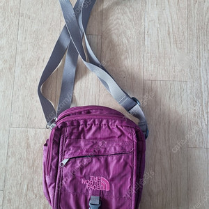 노스페이스 미니크로스백 등산가방