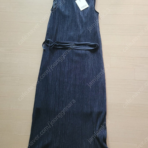 유메르 플리츠 원피스 다크네이비 새상품