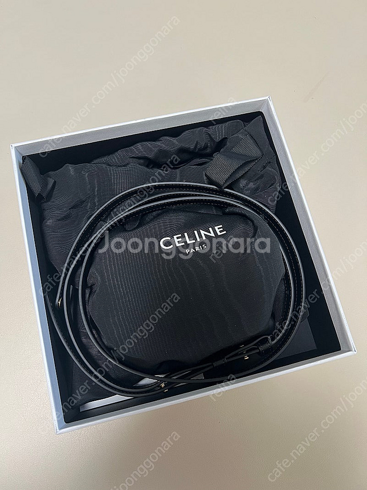 셀린느 미니 클로드 샤이니 카프스킨 새제품--1