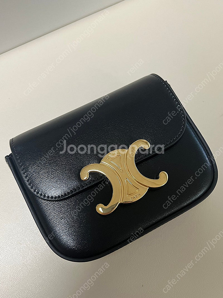 셀린느 미니 클로드 샤이니 카프스킨 새제품--2