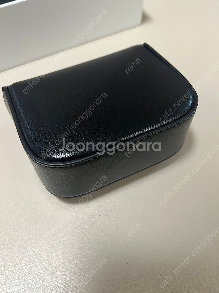 셀린느 미니 클로드 샤이니 카프스킨 새제품--4