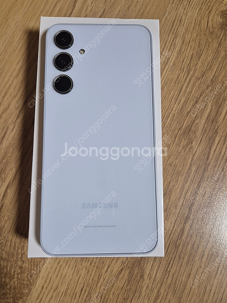 갤럭시a35 어썸아이스블루 s급 팝니다--1