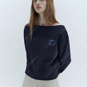 [새상품] 시티브리즈 보트넥 하트 리즈 스웨트 셔츠