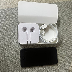 광주광역시 아이팟터치 7세대 32g 스그 팝니다.내용필독