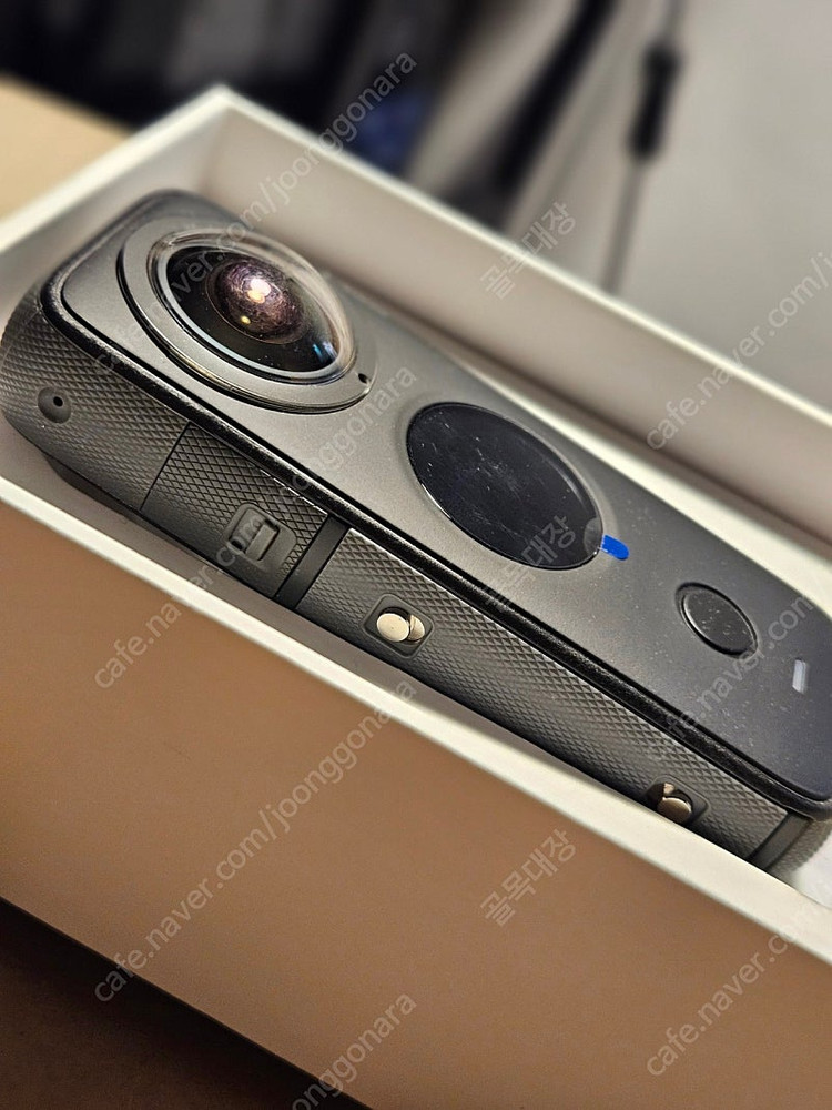 인스타 360 Insta360 ONE X2 풀박스 및 다량의 구성품 이미지