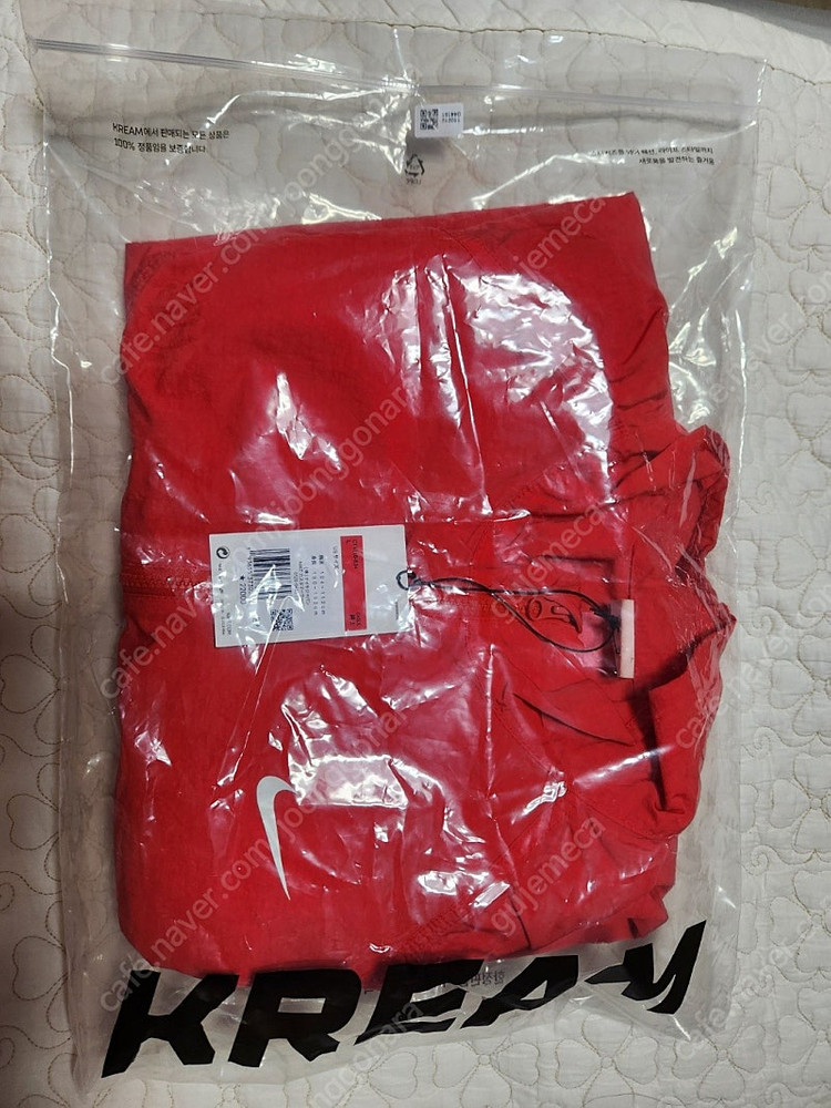 나이키 x 스투시 윈드러너 자켓 하바네로 레드 L 싸이즈 판매 합니다.--1