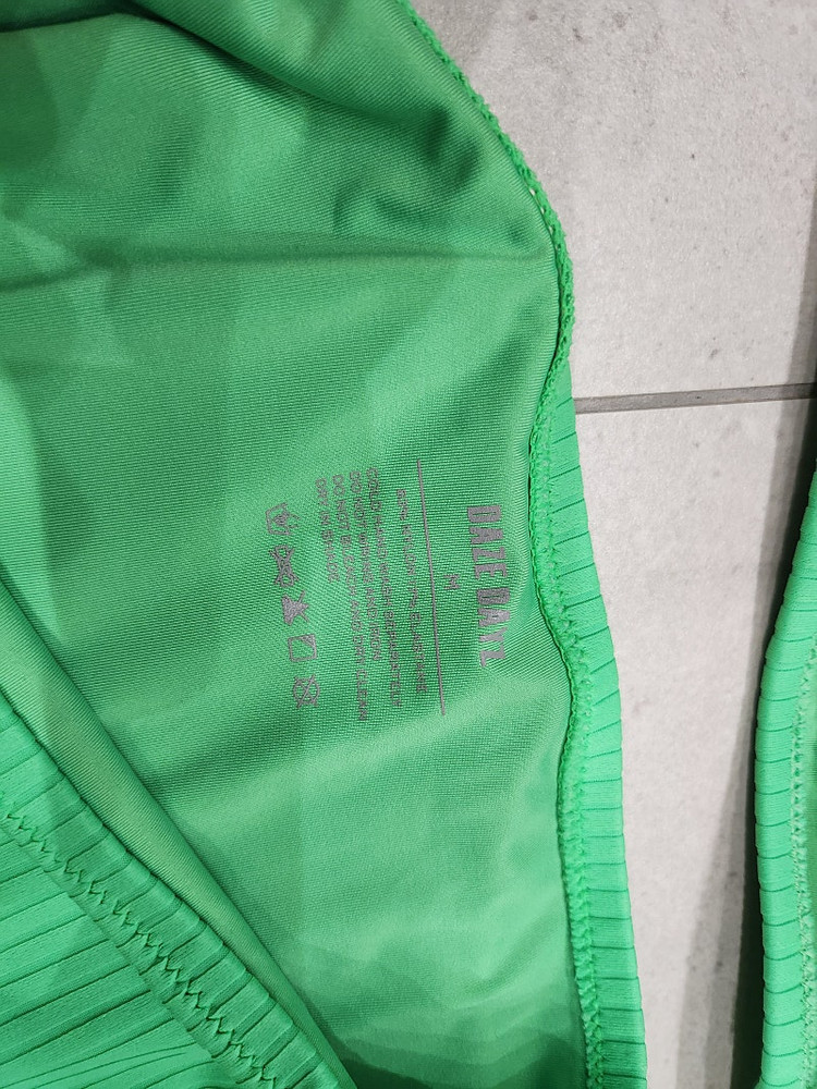 데이즈 데이즈 비키니 새제품. Daze Days--3