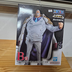 제일복권 (이치방쿠지) 전설의영웅 거프,쿠잔 미개봉 새상품 일괄 판매합니다.