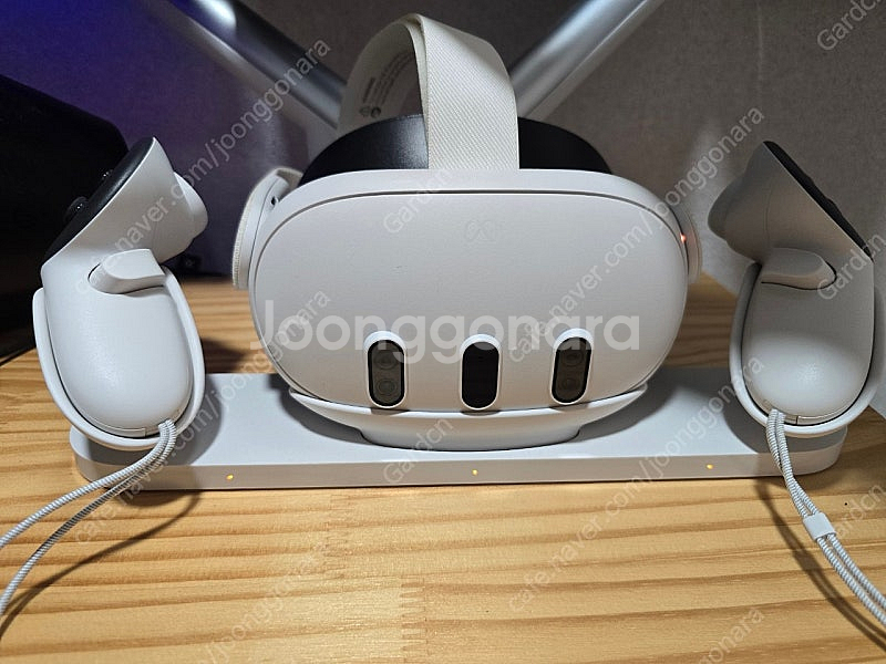 메타 퀘스트3 512GB, 정품 거치대 판매합니다.(24년 5월 1차구매)--0