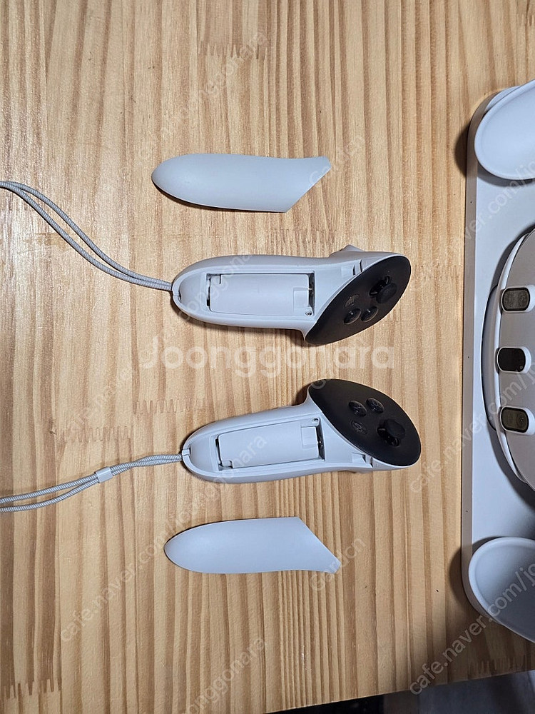 메타 퀘스트3 512GB, 정품 거치대 판매합니다.(24년 5월 1차구매)--2