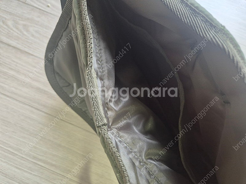 패딩 크로스백--1