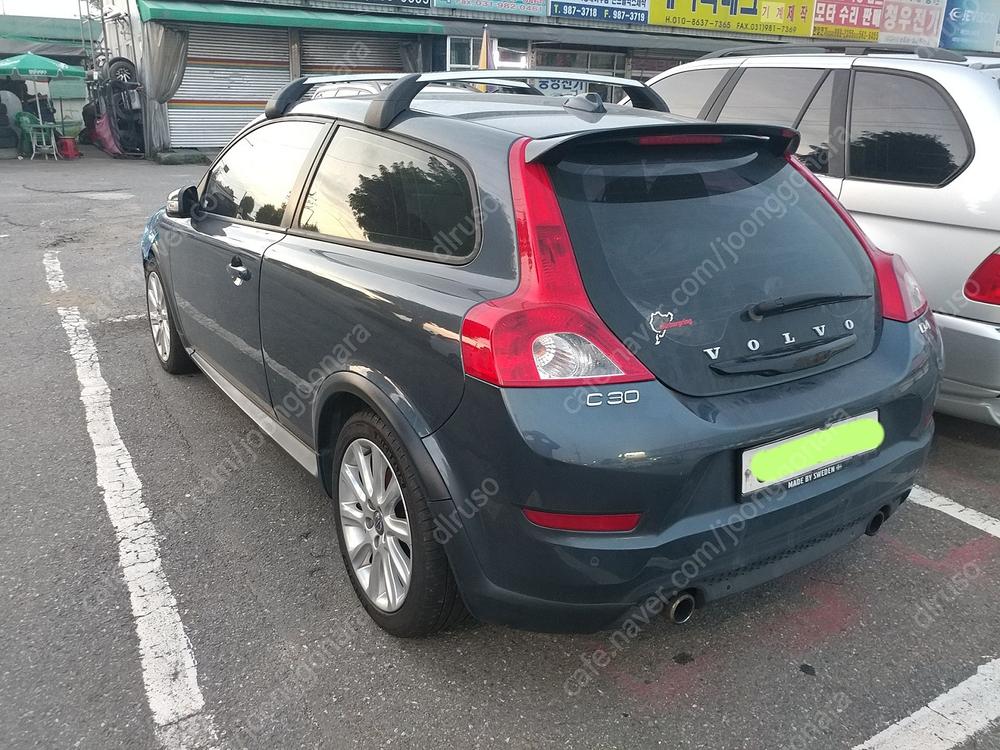 볼보 C30 중고부품 판매--1