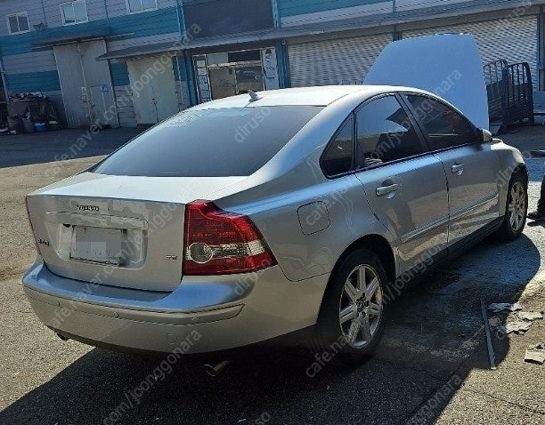 볼보 S40 T5 중고부품 판매--1