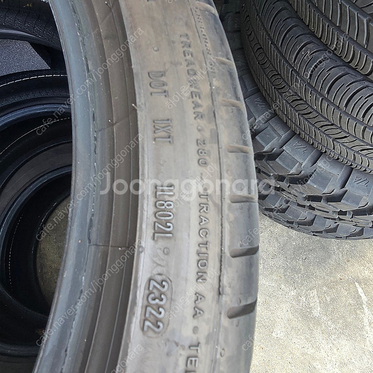 265 35 21 피제로 두본 팝니다 두개 20--0